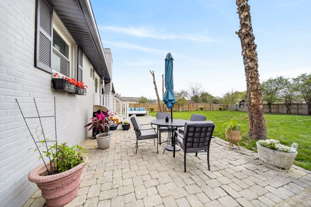 128 East Dr, Hendersonville, TN 37075