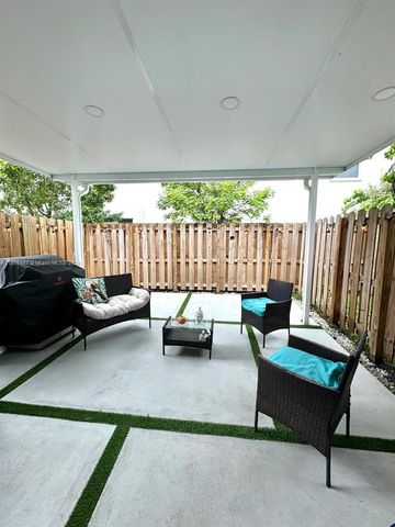 1856 SE 26th Rd 1856, Homestead, FL 33035