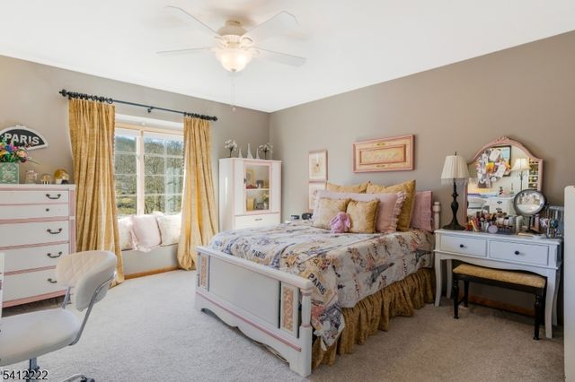 102 Hoffman Ln, Bethlehem Twp., NJ 08826