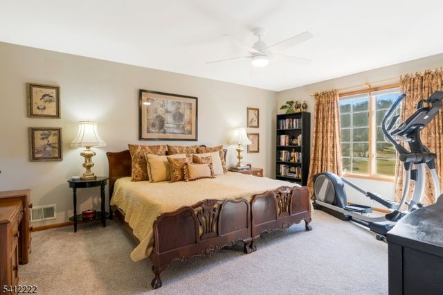 102 Hoffman Ln, Bethlehem Twp., NJ 08826