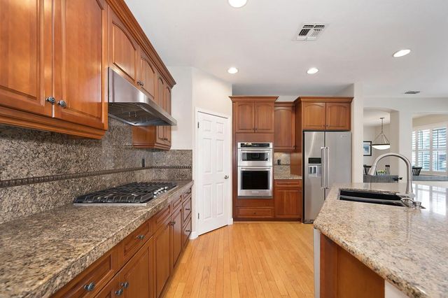 3789 Gresham Ln, Sacramento, CA 95835