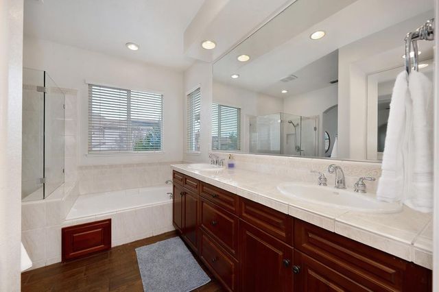 3789 Gresham Ln, Sacramento, CA 95835