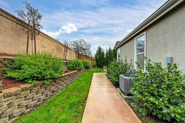 3789 Gresham Ln, Sacramento, CA 95835