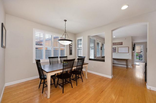 3789 Gresham Ln, Sacramento, CA 95835