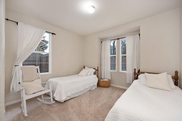 3789 Gresham Ln, Sacramento, CA 95835