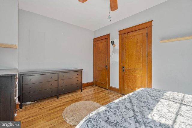 19 E 2ND AVE, Lititz, PA 17543