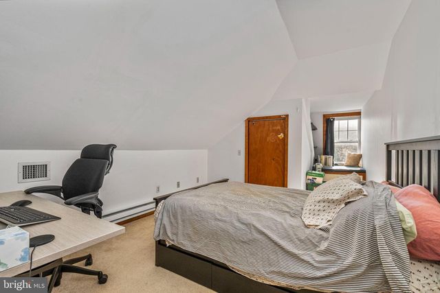 19 E 2ND AVE, Lititz, PA 17543