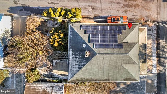 19 E 2ND AVE, Lititz, PA 17543