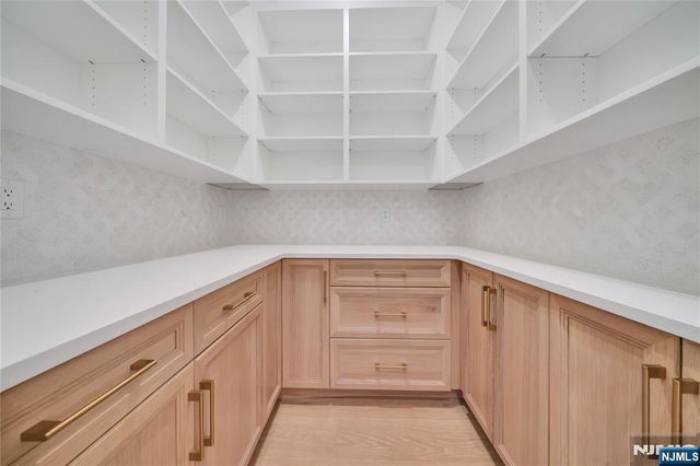 7 Central Avenue, Demarest, NJ 07627