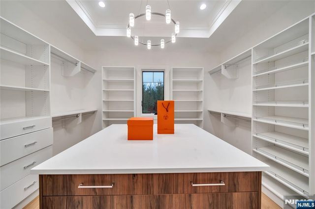 7 Central Avenue, Demarest, NJ 07627