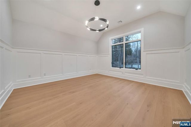 7 Central Avenue, Demarest, NJ 07627