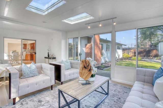 271 Los Felicas Avenue, Walnut Creek, CA 94598