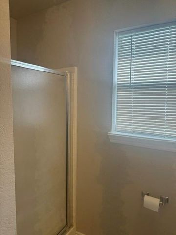 1405 Sunrise Drive, Moore, OK 73160