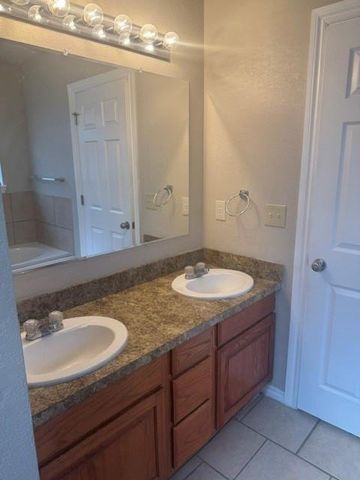 1405 Sunrise Drive, Moore, OK 73160