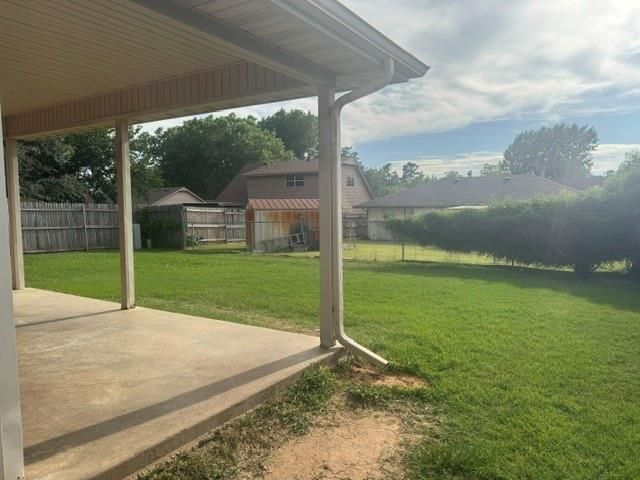 1405 Sunrise Drive, Moore, OK 73160