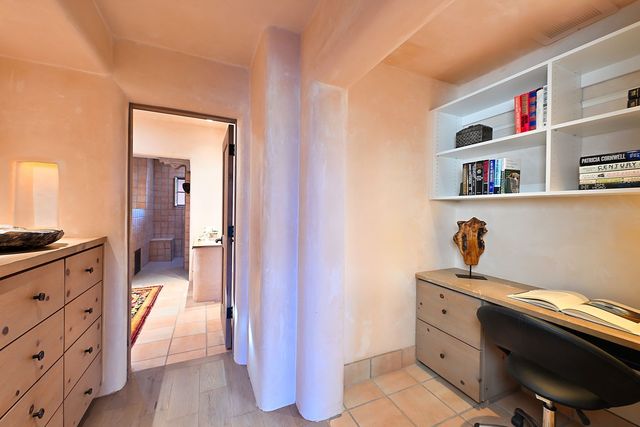 10 Plazuela Intimo, Santa Fe, NM 87506