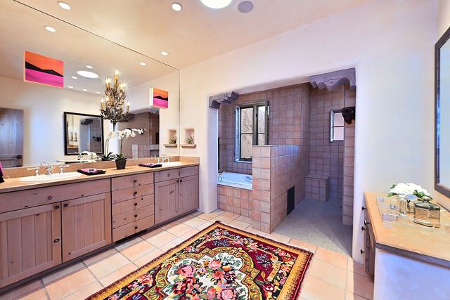 10 Plazuela Intimo, Santa Fe, NM 87506