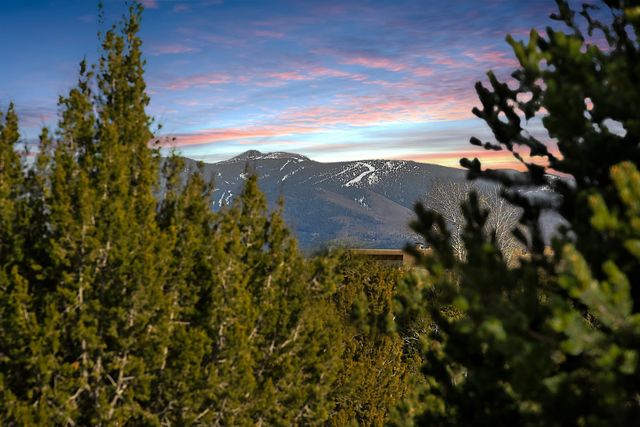 10 Plazuela Intimo, Santa Fe, NM 87506