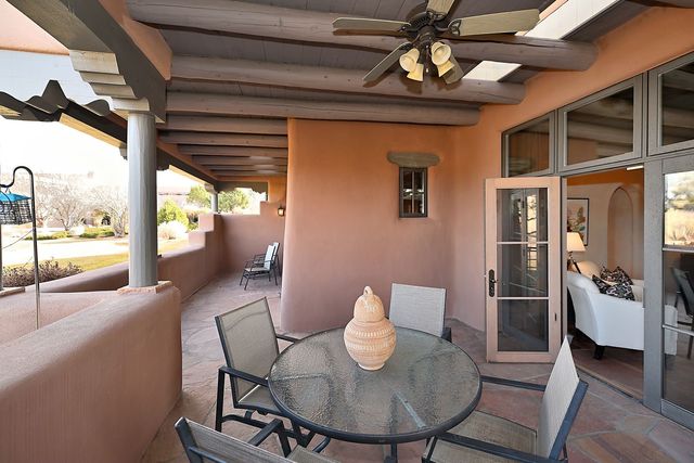 10 Plazuela Intimo, Santa Fe, NM 87506
