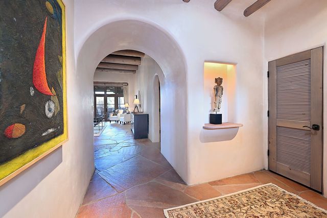 10 Plazuela Intimo, Santa Fe, NM 87506