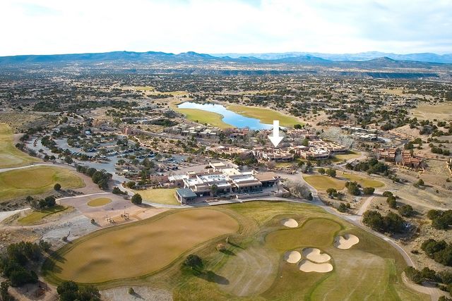 10 Plazuela Intimo, Santa Fe, NM 87506