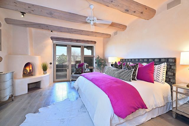 10 Plazuela Intimo, Santa Fe, NM 87506