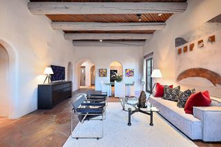 10 Plazuela Intimo, Santa Fe, NM 87506