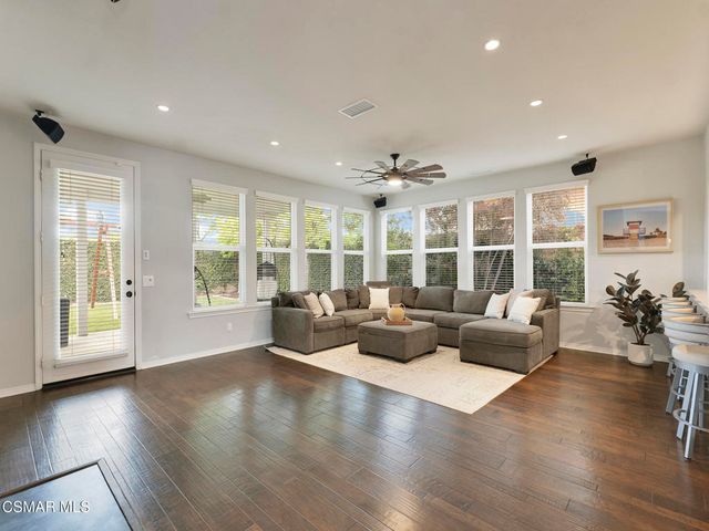 13676 Shenandoah Way, Moorpark, CA 93021
