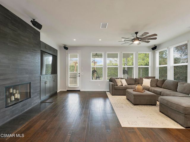 13676 Shenandoah Way, Moorpark, CA 93021