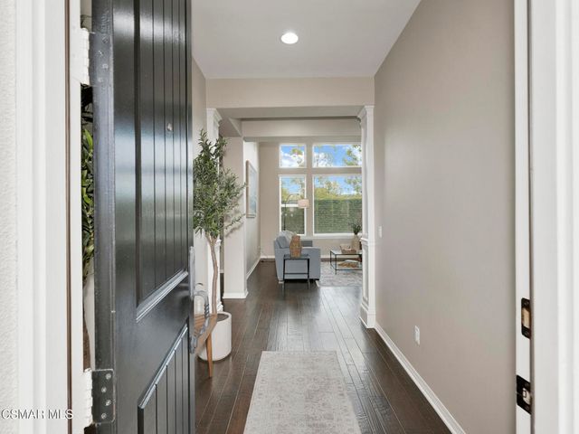 13676 Shenandoah Way, Moorpark, CA 93021