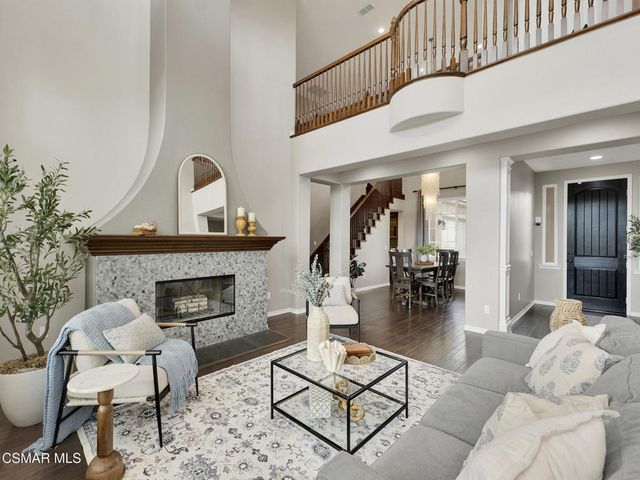 13676 Shenandoah Way, Moorpark, CA 93021