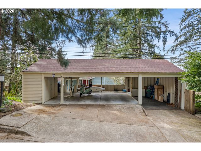 2630 CRESTA DE RUTA St, Eugene, OR 97403