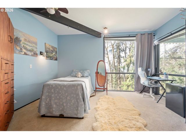 2630 CRESTA DE RUTA St, Eugene, OR 97403