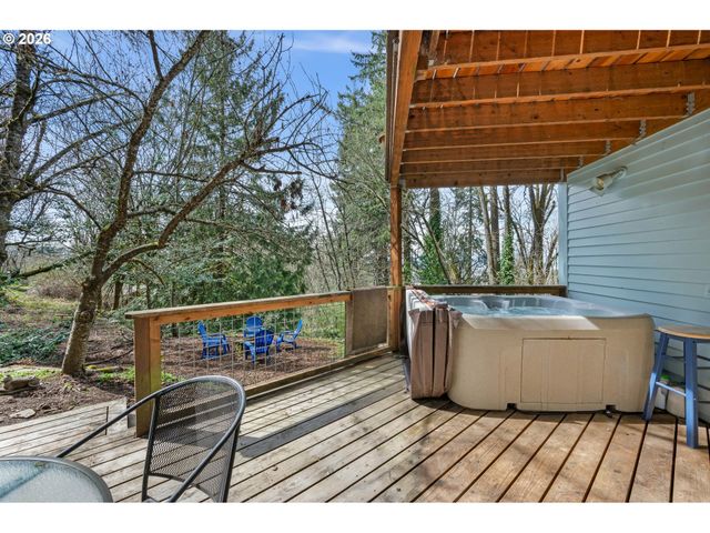 2630 CRESTA DE RUTA St, Eugene, OR 97403