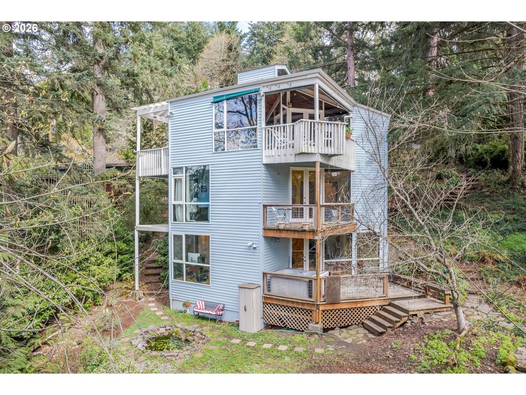 2630 CRESTA DE RUTA St, Eugene, OR 97403