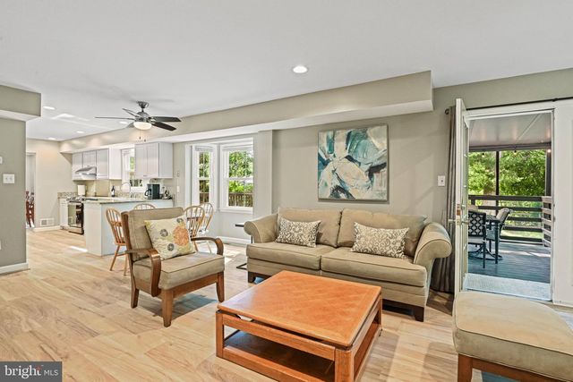 13300 TUCKAWAY DR, Fairfax, VA 22033