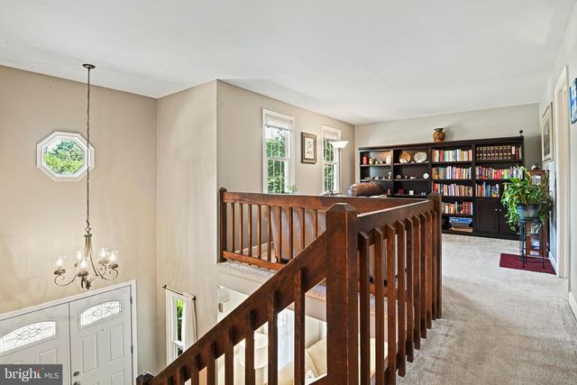 13300 TUCKAWAY DR, Fairfax, VA 22033