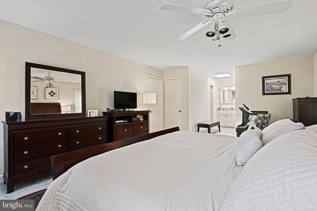 13300 TUCKAWAY DR, Fairfax, VA 22033