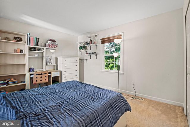 13300 TUCKAWAY DR, Fairfax, VA 22033