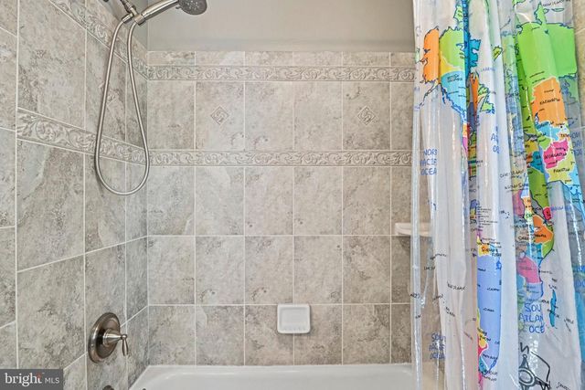 13300 TUCKAWAY DR, Fairfax, VA 22033