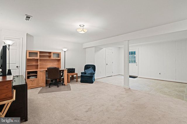 13300 TUCKAWAY DR, Fairfax, VA 22033