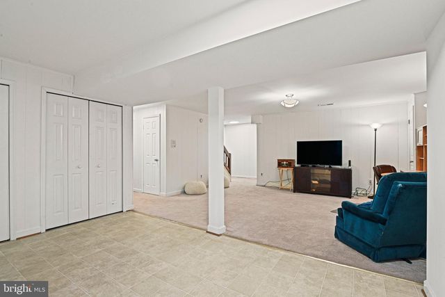 13300 TUCKAWAY DR, Fairfax, VA 22033