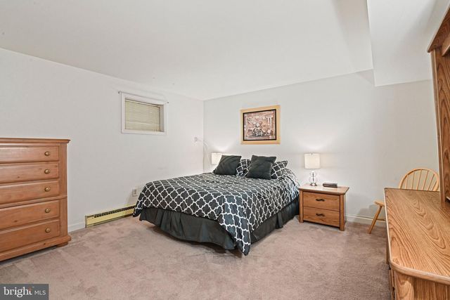 13300 TUCKAWAY DR, Fairfax, VA 22033