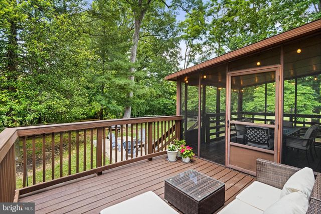 13300 TUCKAWAY DR, Fairfax, VA 22033
