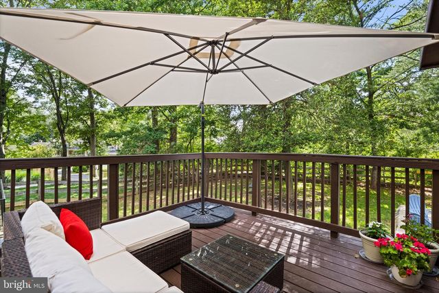 13300 TUCKAWAY DR, Fairfax, VA 22033