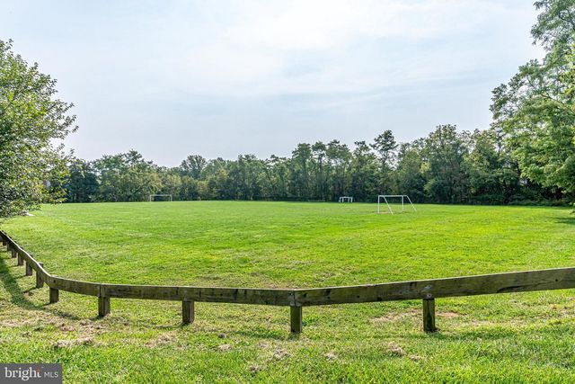 13300 TUCKAWAY DR, Fairfax, VA 22033