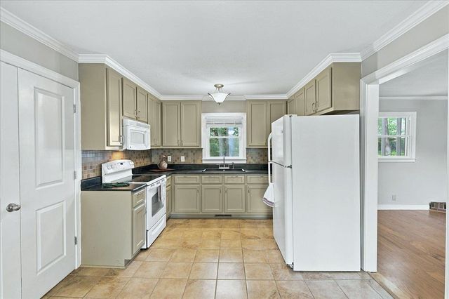 501 Cunningham Road, Taylors, SC 29687