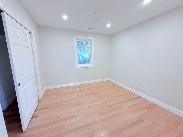 100 Union Street A, Walpole, MA 02032