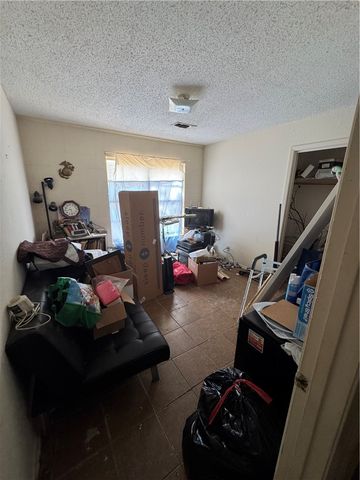 207 Griffith Dr, Rockport, TX 78382