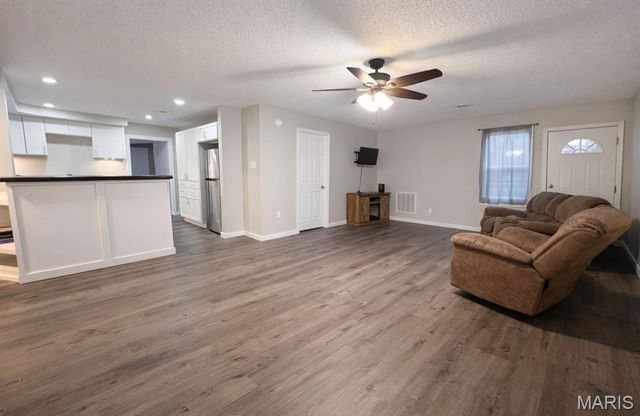 4396 State Highway 21, Doniphan, MO 63935